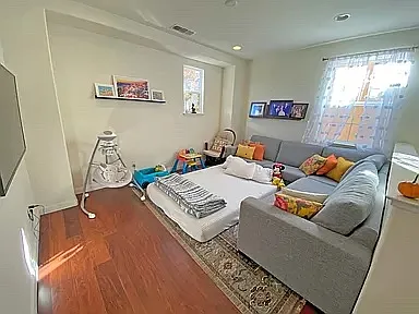 311 Crestridge Ct — Photo 11