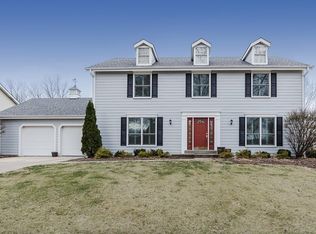 16223 Bent Tree Dr, Chesterfield, MO 63005