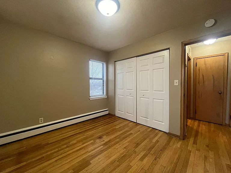 1573 Hartford Ave — Photo 29