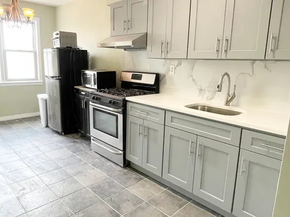 (undisclosed Address), Jamaica, NY 11432