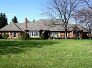 1060 Lanark Ln, Inverness, IL 60067