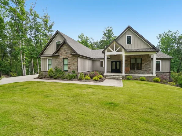 403 Old Shallowford Bridge Rd, Sunset, SC 29685