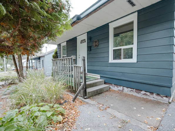 14 George St, Ajax, ON L1S 1S5