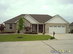1st image of 405 Carroll Dr