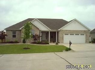 405 Carroll Dr, Granite City, IL 62040
