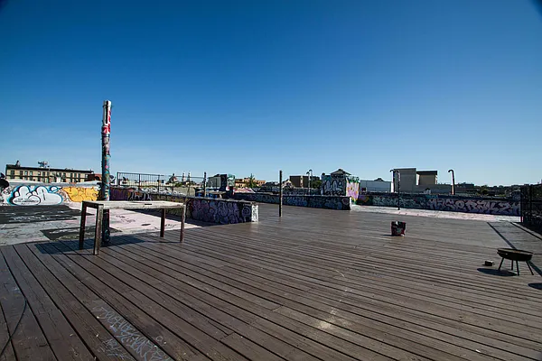 Rented by Nooklyn NYC LLC | media 83