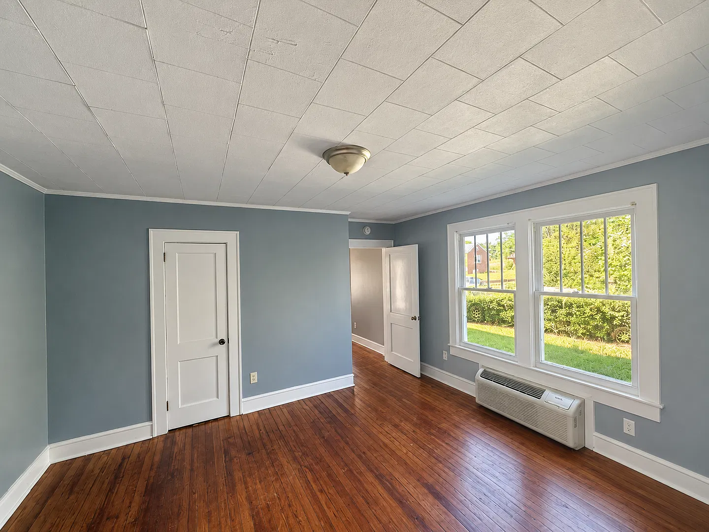 127 W. Summit Ave #1-4 — Photo 4