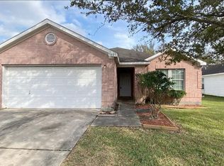 3402 Hunters Cyn, Baytown, TX 77521