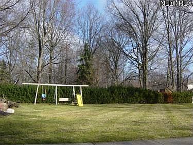4th image of 27517 Dunford Ave