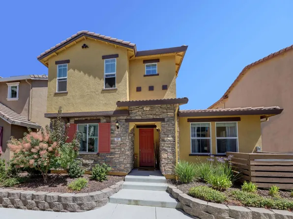 107 Huddlestone Cir, Roseville, CA 95661