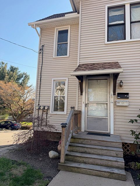 1st image of 503 4th St NE APT 1