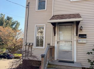 503 4th St NE APT 1, Massillon, OH 44646