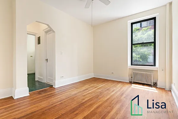 Rented by Lisa Management Inc | media 7