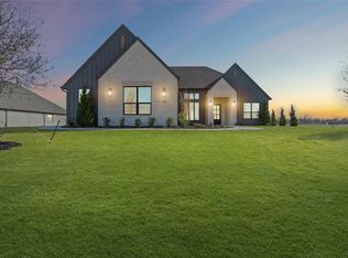 1100 Beginnings Dr, Granbury, TX 76049