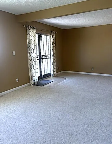 10110 N 97th Dr #A — Photo 14