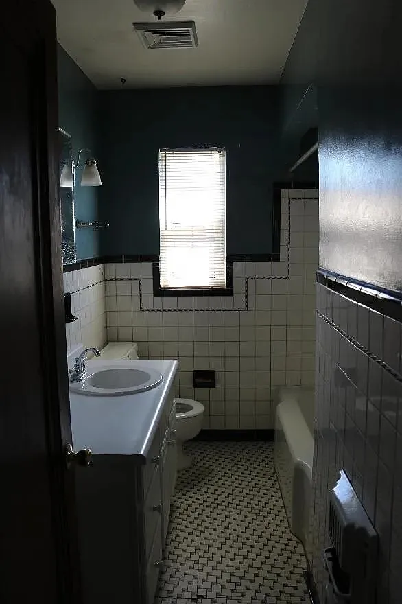 1311 Huntington Avenue - 2 — Photo 4