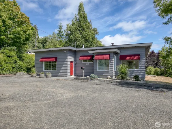 215 W Chenault Avenue, Hoquiam, WA 98550