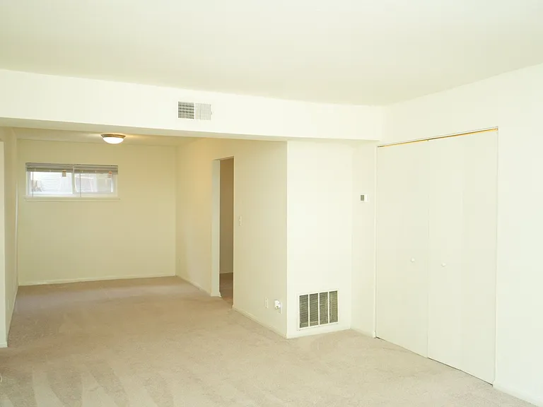 Gardenwood Apartments — Photo 46
