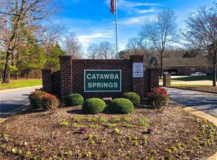 5136 Mark Dr NE, Hickory, NC 28601