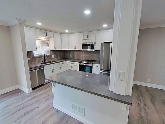 3rd image of 3550 3rd Ave #1B