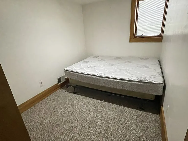 203 E Davis Ave — Photo 14