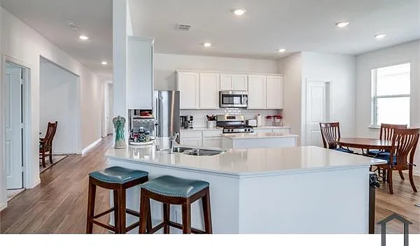 8424 Gray Squirrel Ln — Photo 1