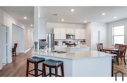 8424 Gray Squirrel Ln Photo 1