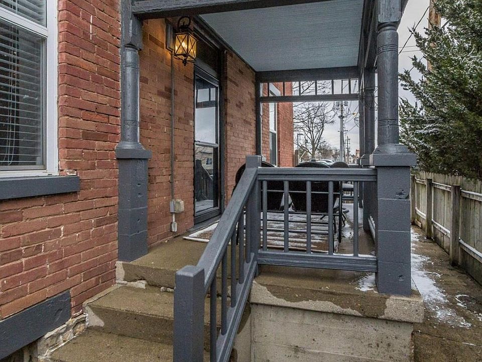 457 E Deshler Ave 12