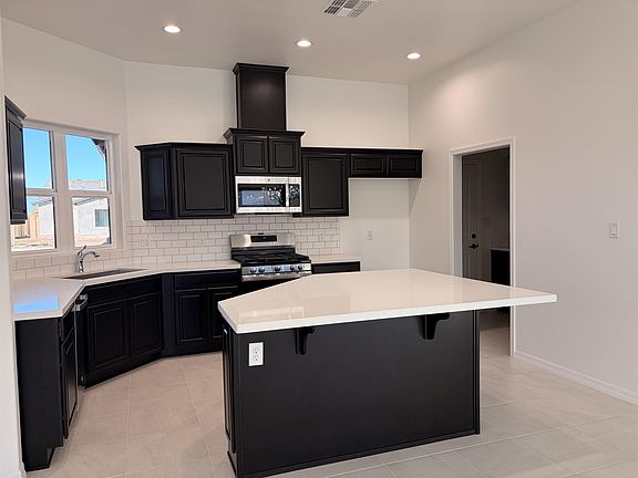 2nd image of 3481 W 37th St