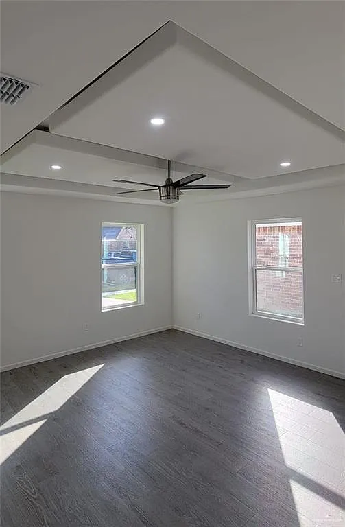 2 bed, 2.0 bath, 1020 sqft, $1,050 — Photo 3