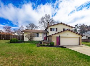 7609 Roeper Rd, Parma, OH 44134