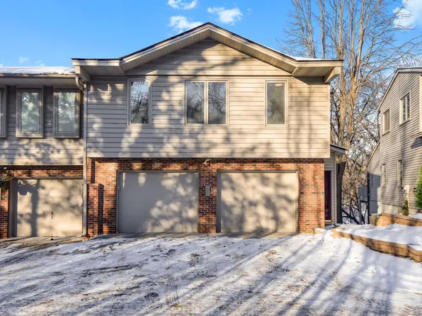 51 Garden Dr, Burnsville, MN 55337