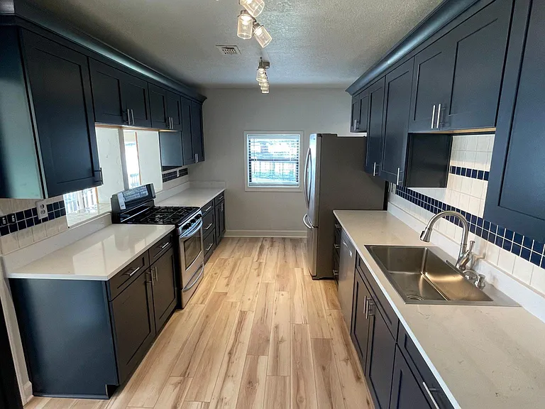 8429 Island View Dr — Photo 20