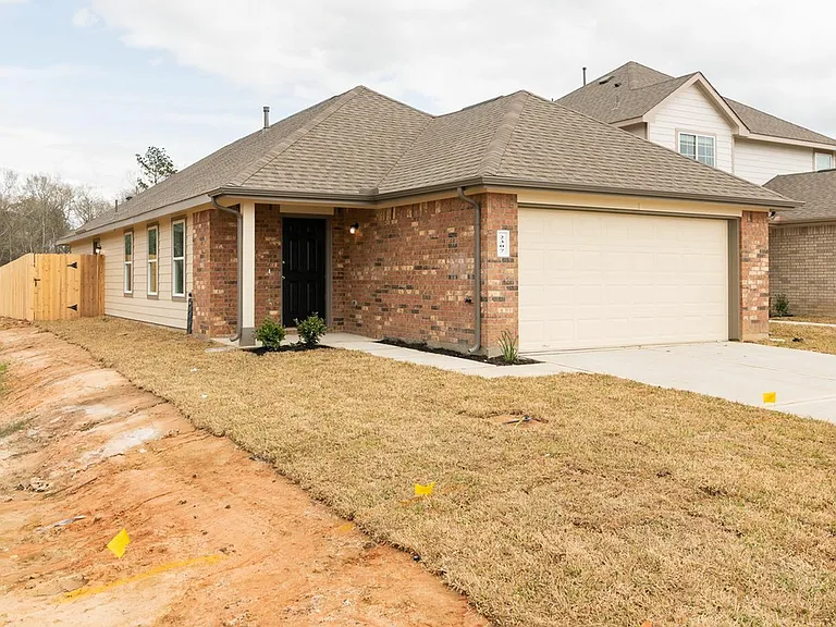 2307 E Chunk Dr — Photo 3