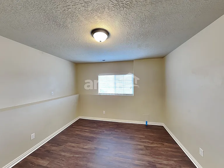 2103 W 2265 N — Photo 15