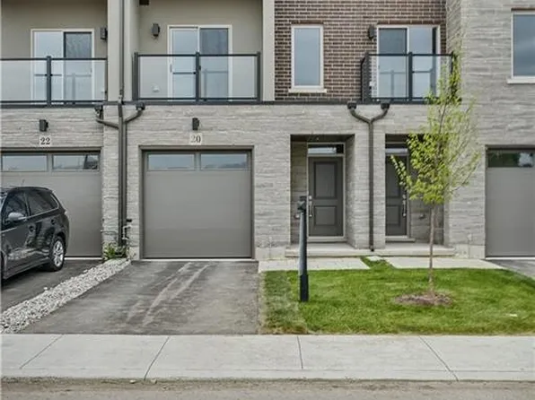 20 Clear Valley Ln, Mount Hope, ON L0R 1W0