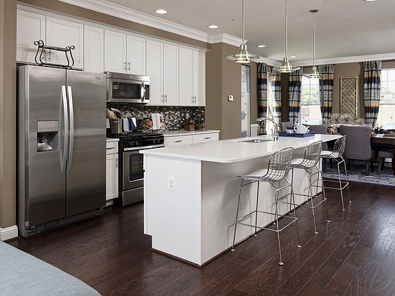 Center Kitchen