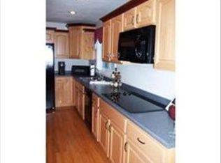 7 Hamilton Ln, Salem, NH 03079