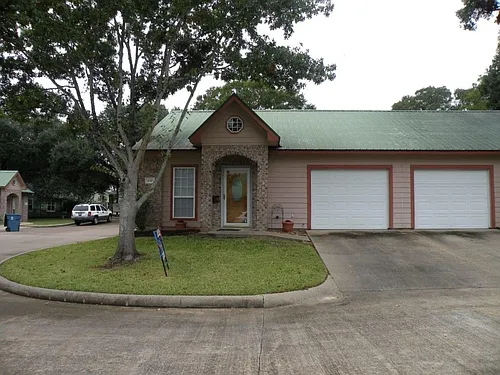 820 Tangle Oaks Dr Photo 1