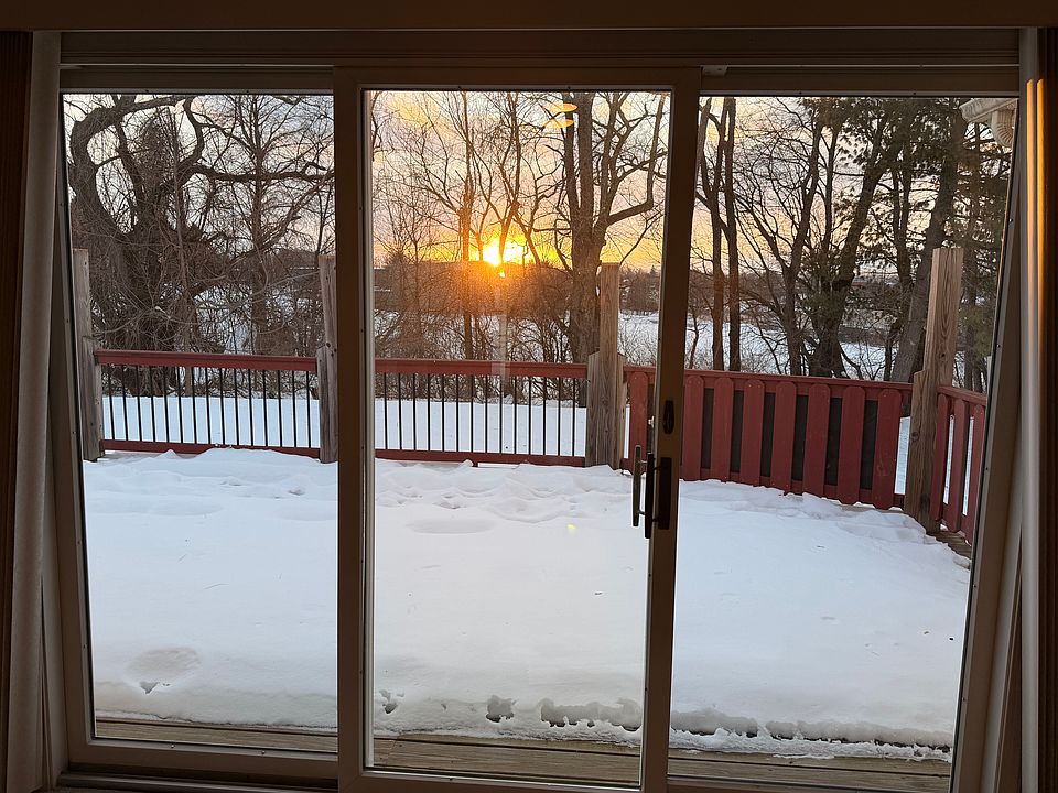 2nd image of 1783 James Ave