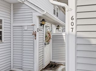 607 Spring Meadow Rd UNIT 607, South Windsor, CT 06074