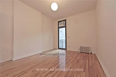 Rented by R New York