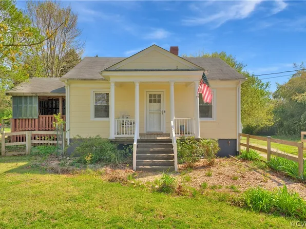 16021 Dunn St, Amelia Court House, VA 23002