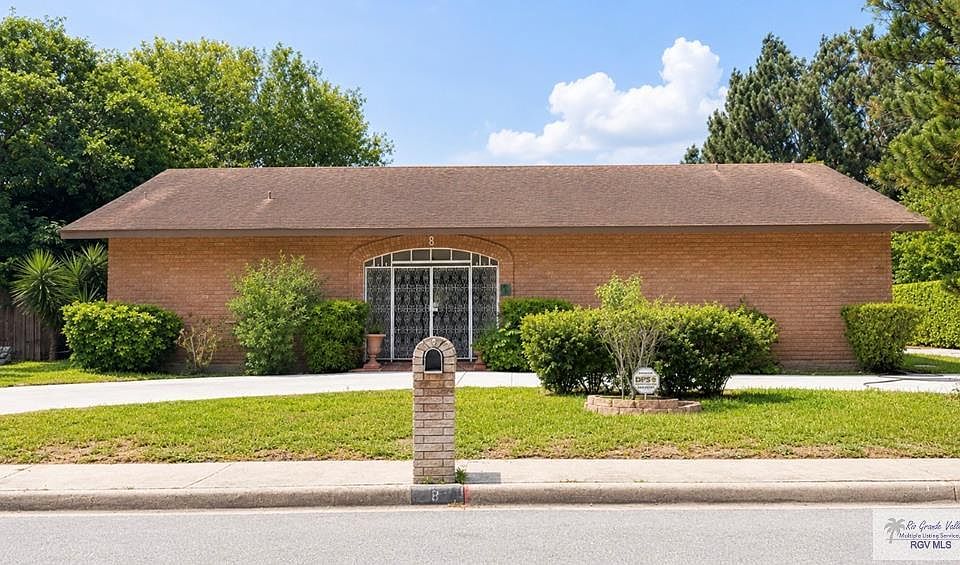 1st image of 8 Summit Ct