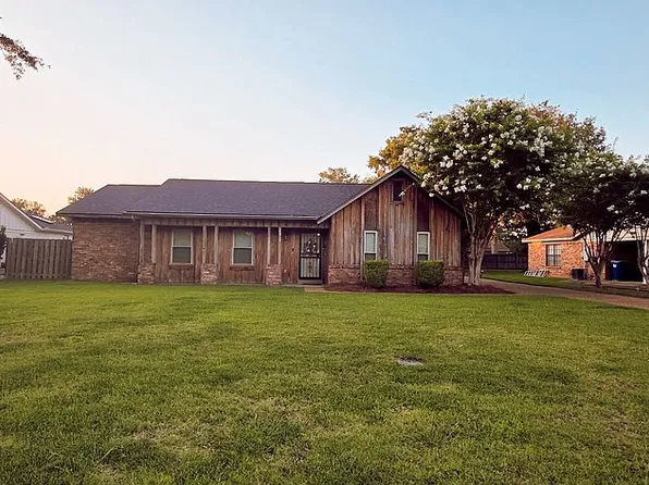 1610 Terrace Rd, Cleveland, MS 38732
