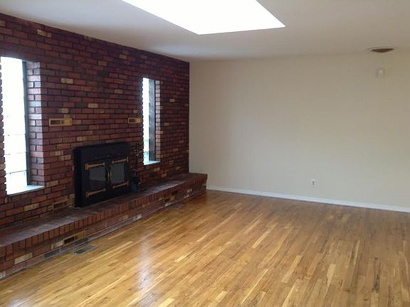 2nd image of 27 Clearmont Ave