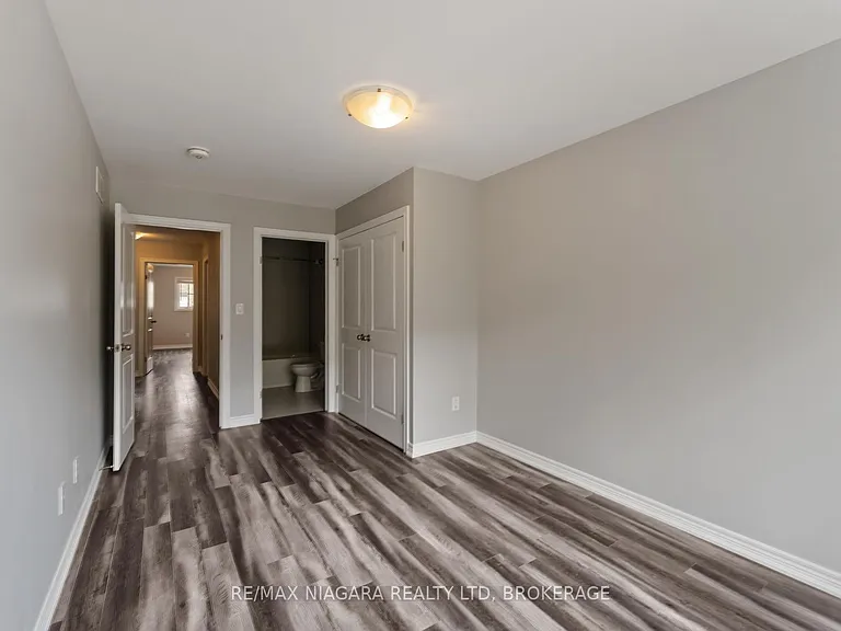 81 Grove St — Photo 22
