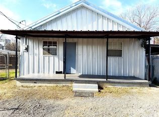 2911 Dawson St, Dallas, TX 75226