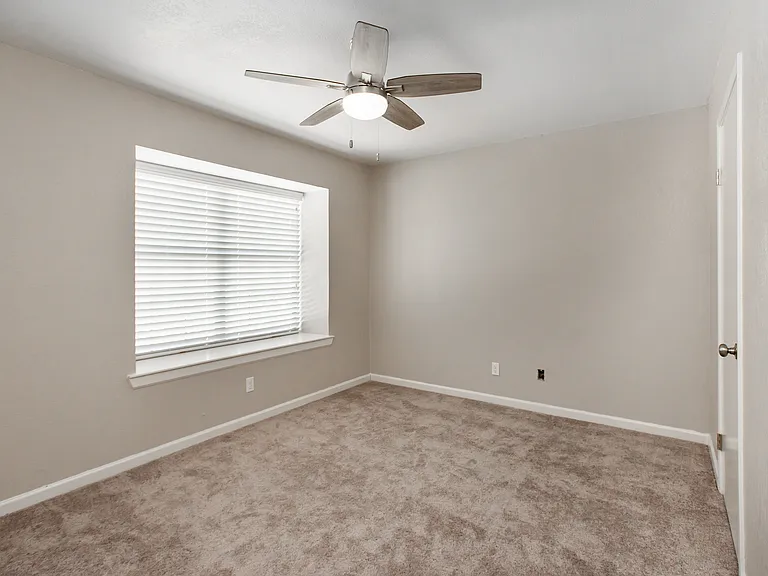 3491 Longview Dr — Photo 25