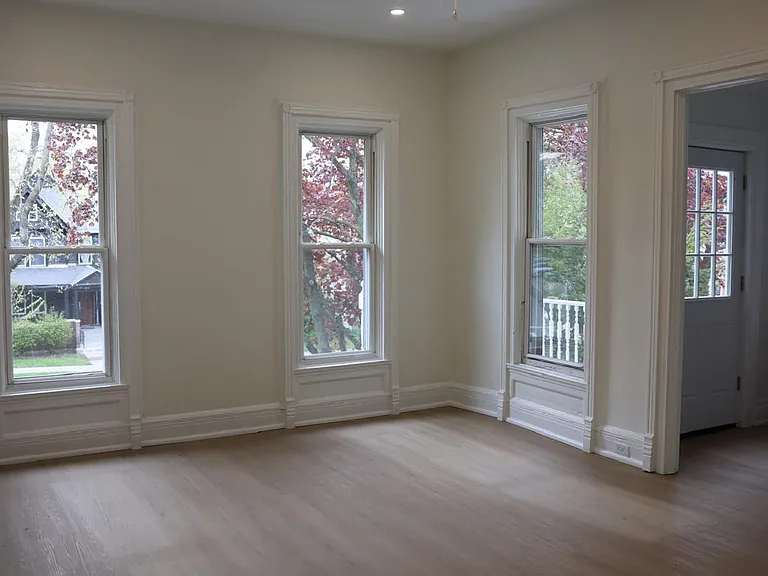 73 Richmond Ave #2 — Photo 7